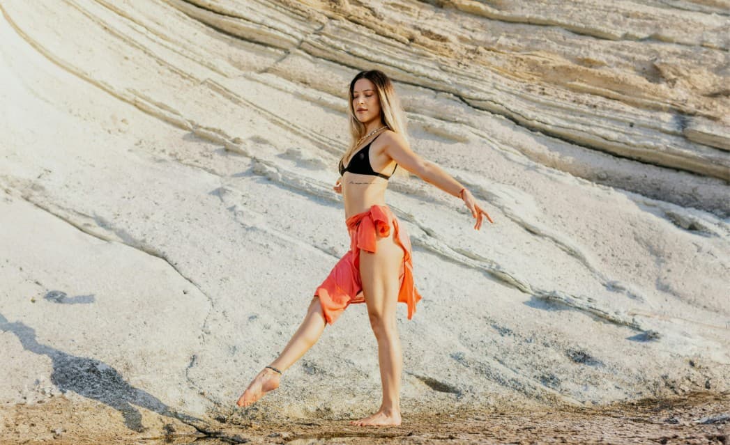 Significado detrás de la canción "La raja de tu falda" de Estopa