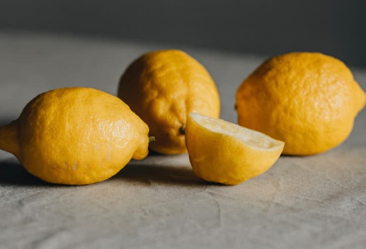 Hearts2Hearts “Lemon Tang” Lyrics Meaning: Sour, Then Sweet