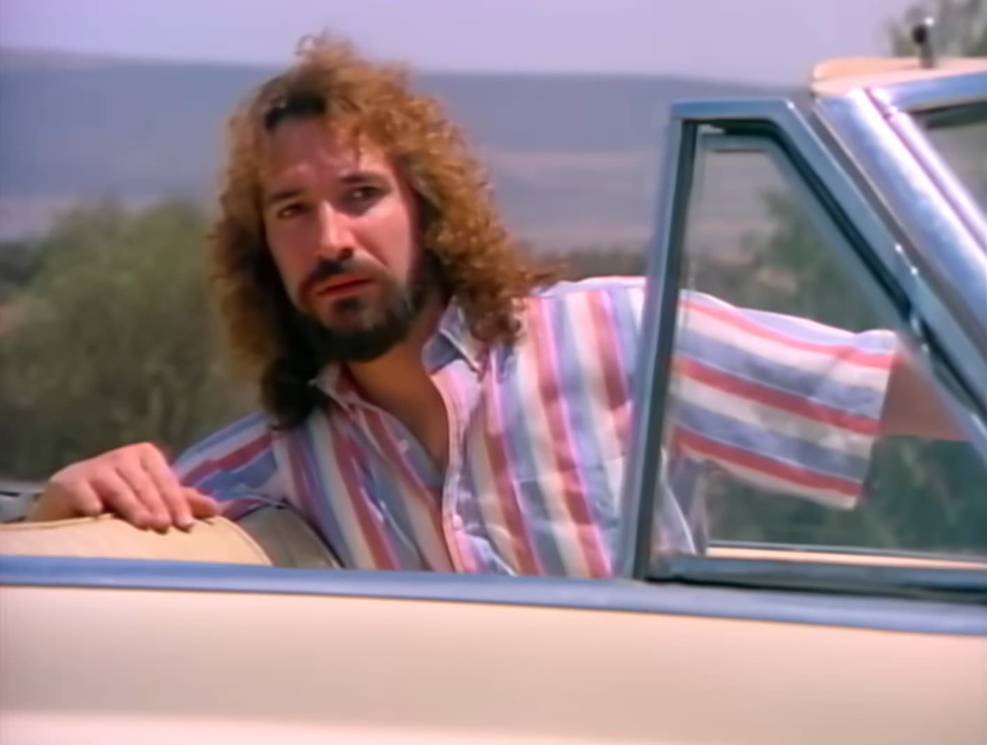 Los Bukis "Tu Cárcel": Lyrics Meaning and English Translation