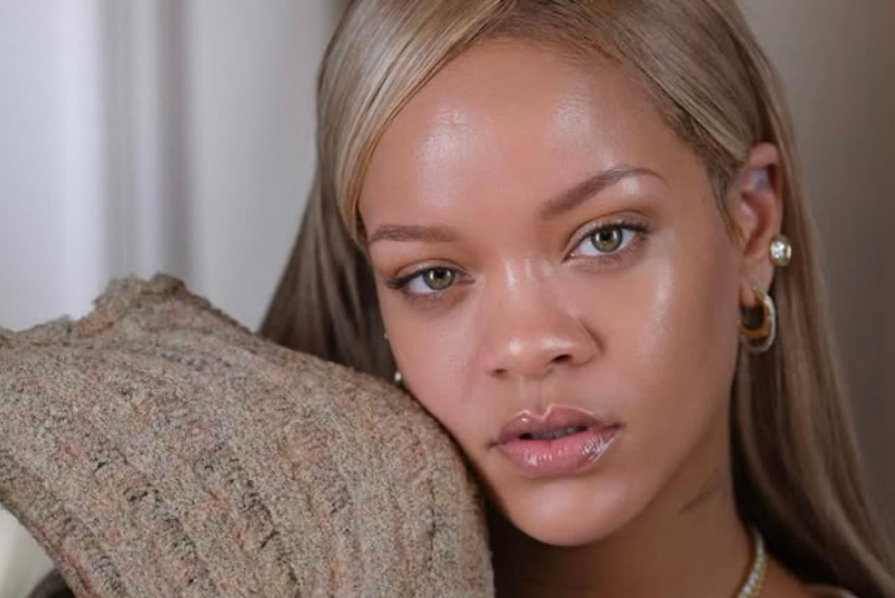 Lyrics explained - "Disturbia" by Rihanna: Psychological Chaos