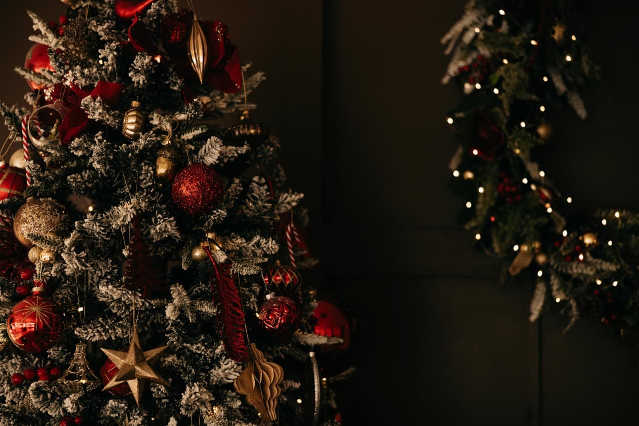 "Do They Know It’s Christmas" by Band Aid - Song Meaning