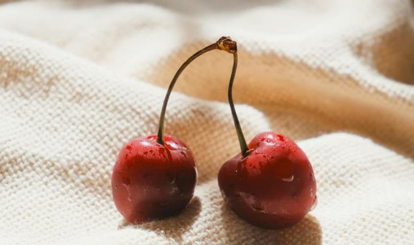 El significado detrás de "Mint Cherry Red" - Quelle Rox