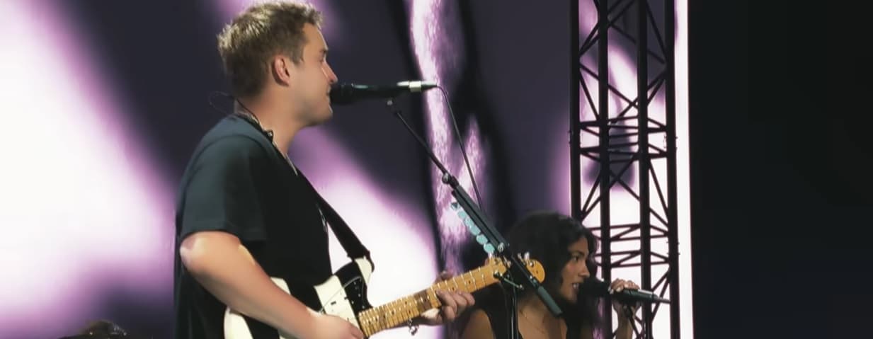 Sam Fender & Olivia Dean “Rein Me In” Meaning: Love Too Close